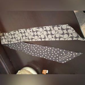 Coach purse scarf / gray tones